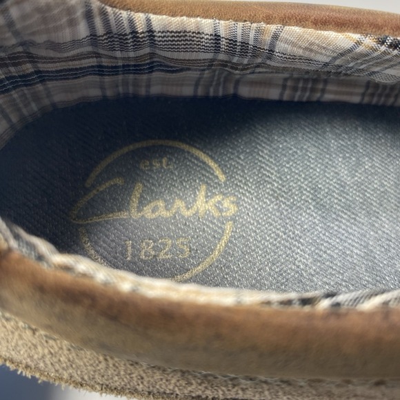 Clark's Men's Tan Slip On Suede Shoes Size 10M Pre-owned - Picture 9 of 11